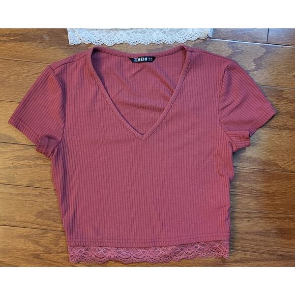 Shein Crop Top Juniors VNeck w/Floral Elastic Hem Size XS (Set of 2) Creme& Rose - Picture 8 of 14